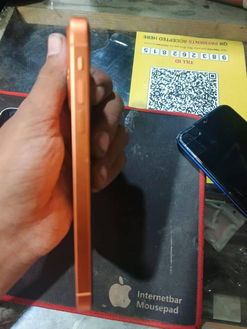 Apple iPhone 11 16