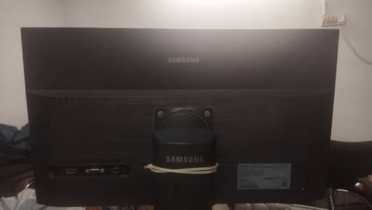 Samsung S22A330 (LS22A330NHMXUE) 22-inch Full HD flat LED monitor