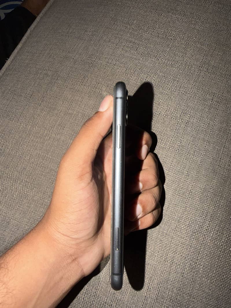 Apple iPhone 11 5