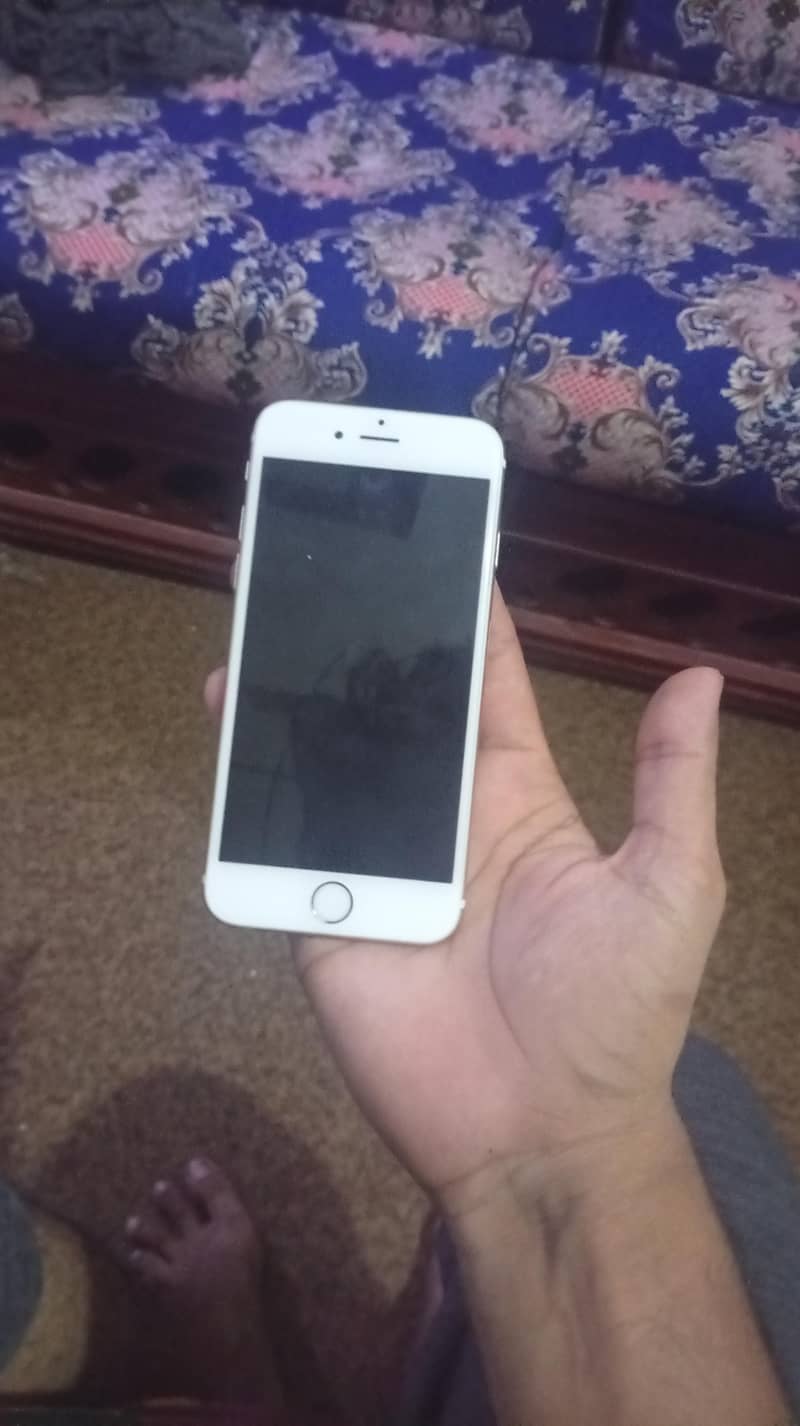 Apple iPhone 6 0