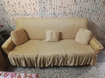 5 Seater Sofa Set Available for Sale