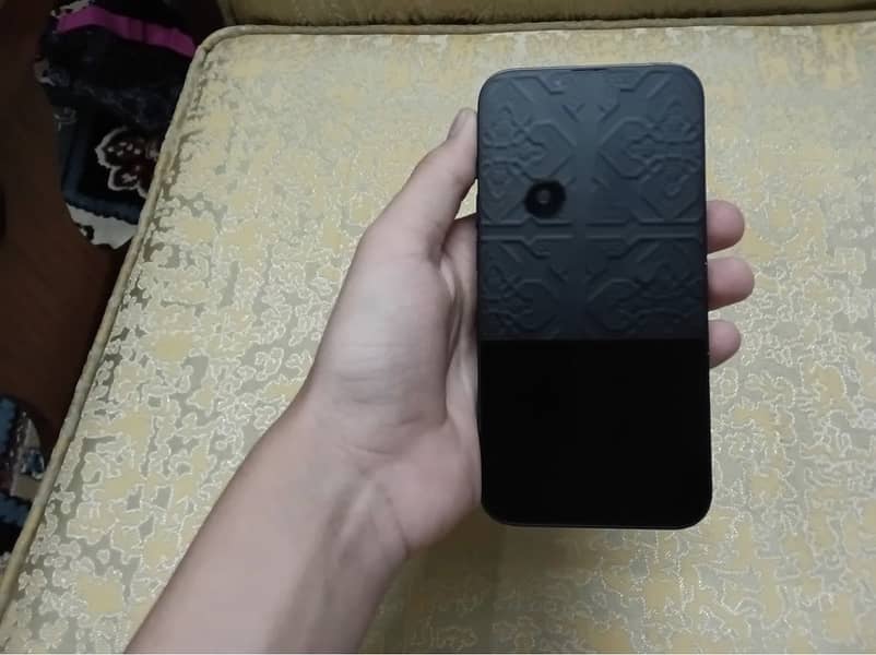Apple iPhone 13 2