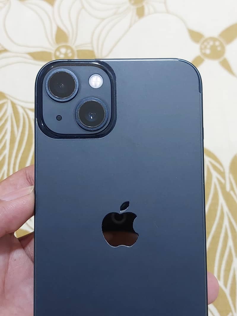 Apple iPhone 13 2