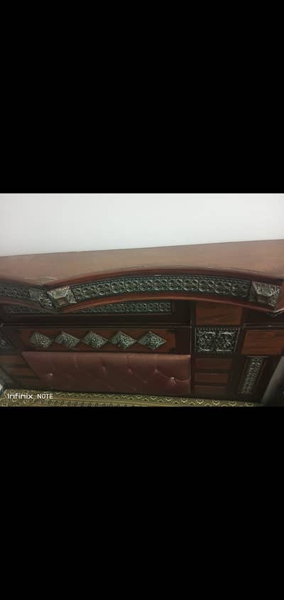 Double bed for sale condition 8/10 used bed for sale rupees 30000