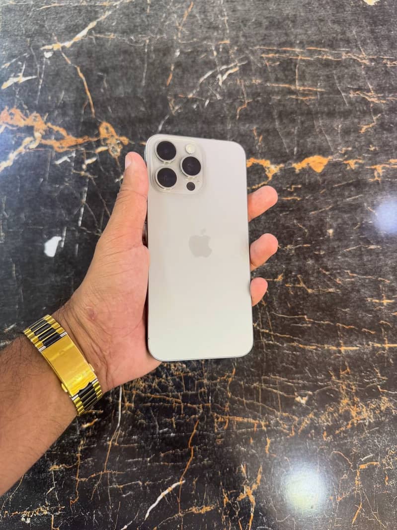 Iphone 15 pro 0