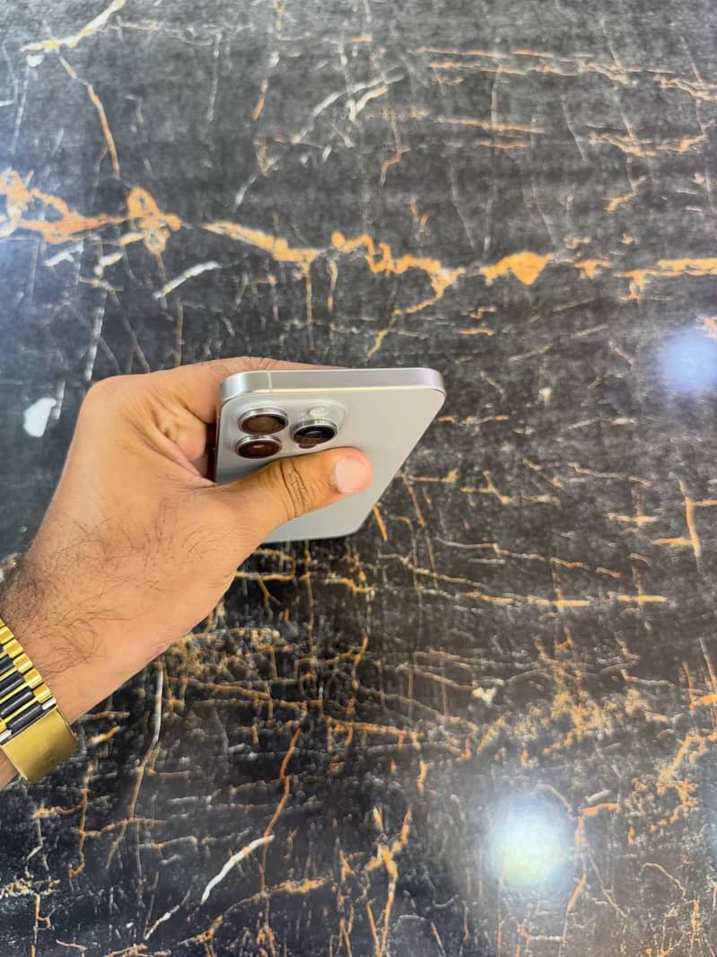 Iphone 15 pro 1