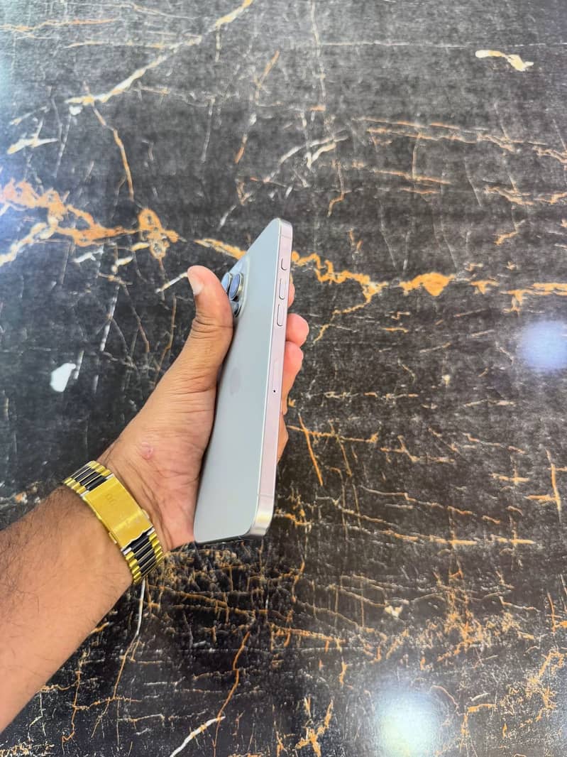 Iphone 15 pro 4
