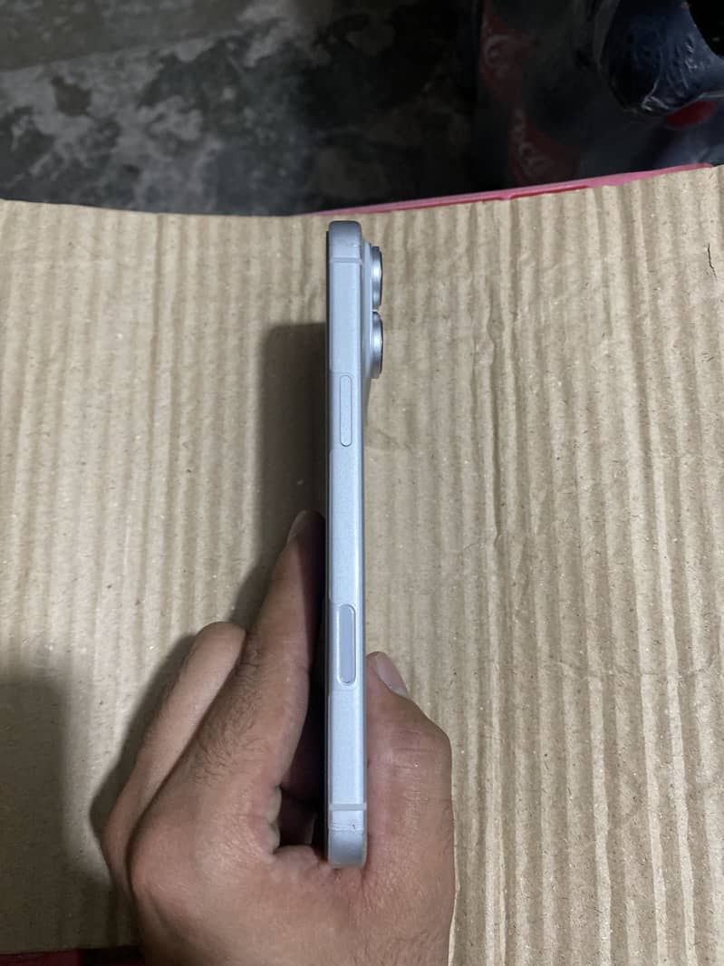 Apple iPhone 17 Pro Max 3
