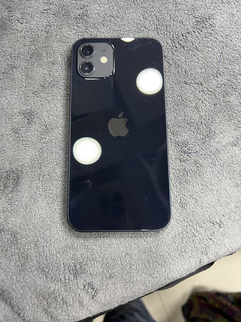Apple iPhone 12 1
