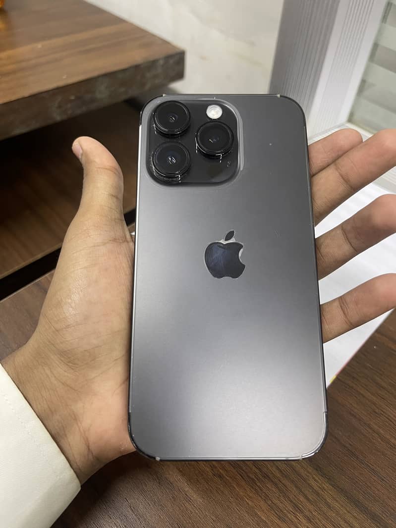 Apple iPhone 14 Pro 4