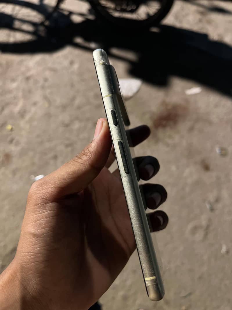 Google Pixel 7a Approved 3