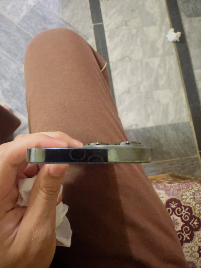 Apple iPhone 13 Pro 0