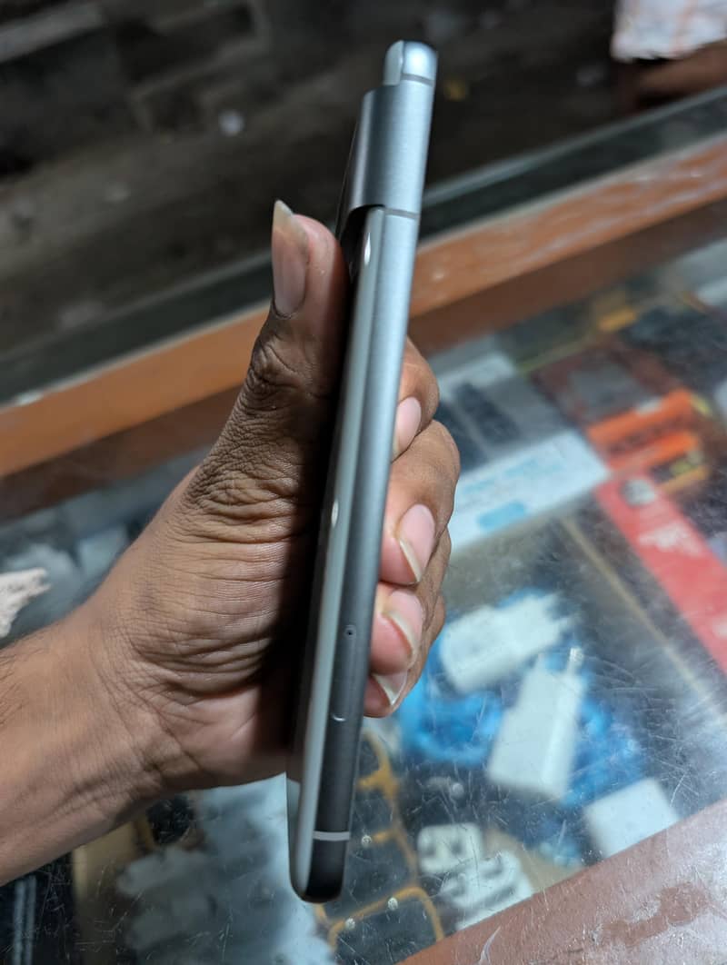 Google Pixel 8 0