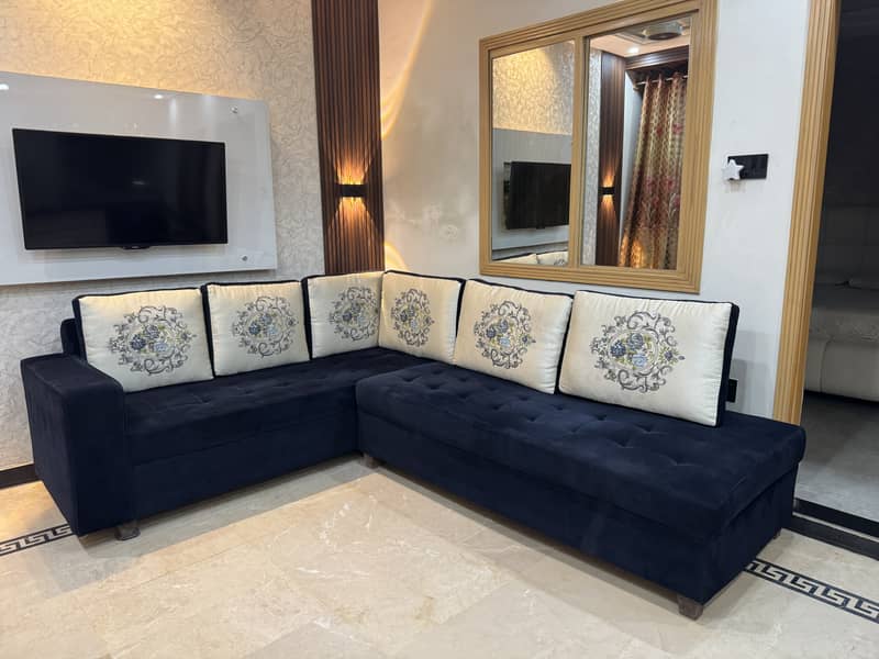 7 seater L shape Sofa 0