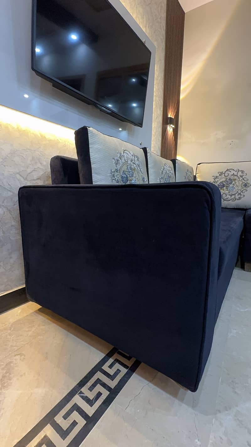 7 seater L shape Sofa 1
