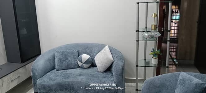 3,2,1 sofa set (6 seater) only one month used .