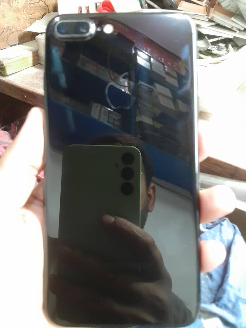 Apple iPhone 7 Plus 3