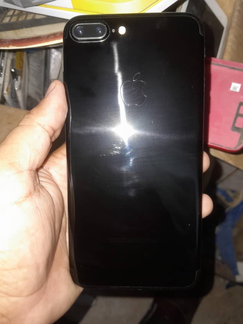 Apple iPhone 7 Plus 4