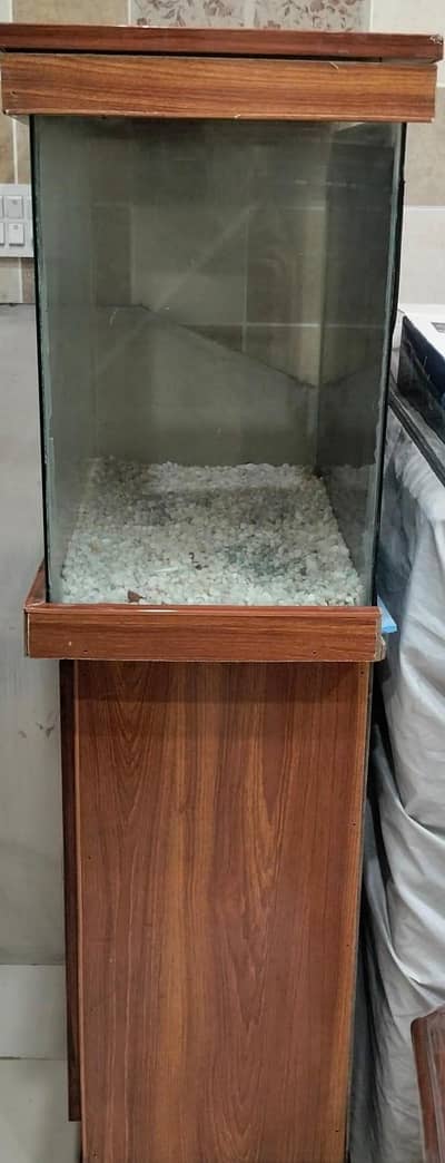 Aquarium with table and hood