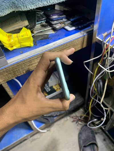 Apple iPhone 11