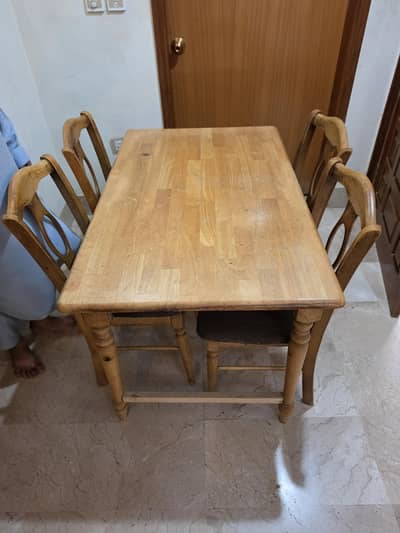 Dinning table