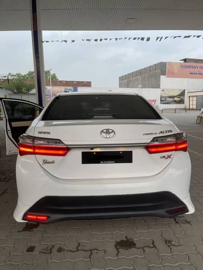 Toyota Grande 2018 b 2 b pack neet clean car