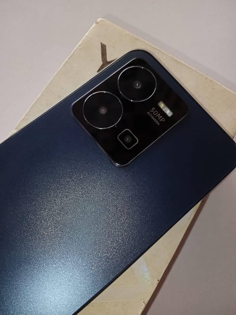 vivo y35 with box cable 0