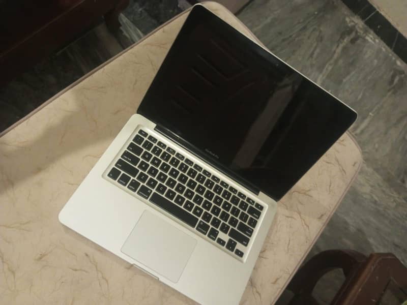 Apple Mac Book pro 2