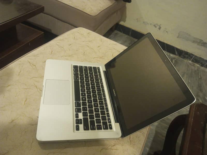 Apple Mac Book pro 3