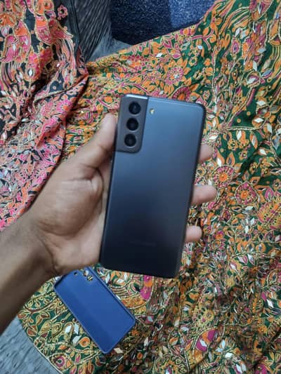 Samsung Mobile S21 new