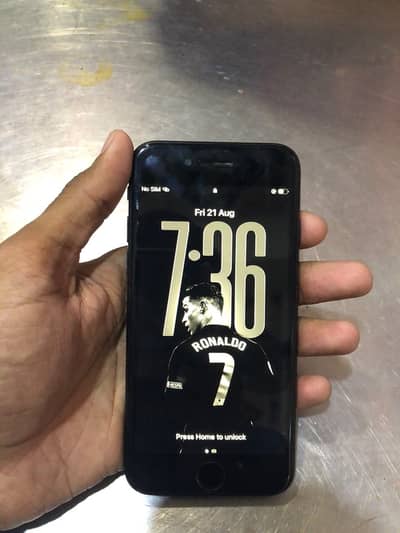 Apple iPhone SE