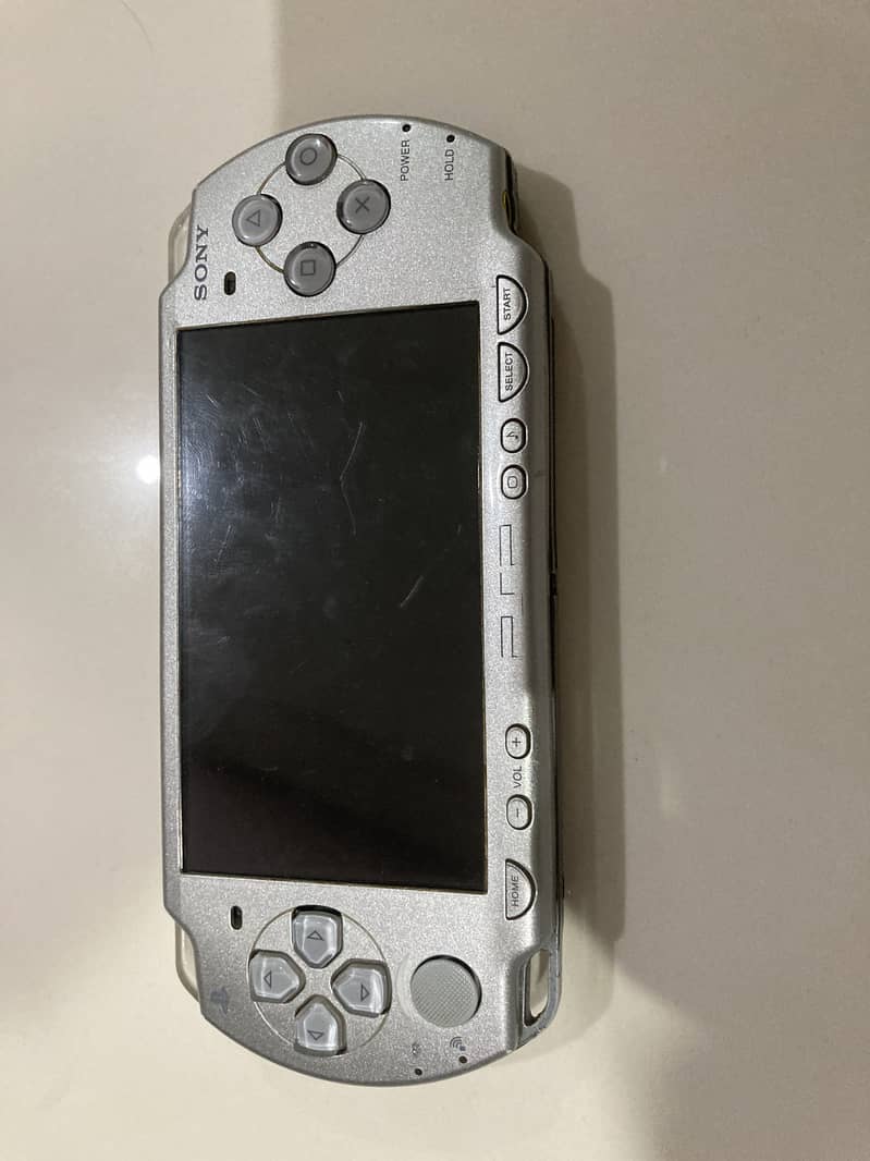 PSP 2000 2