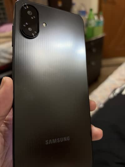 Samsung Mobile A07 4G Box opened
