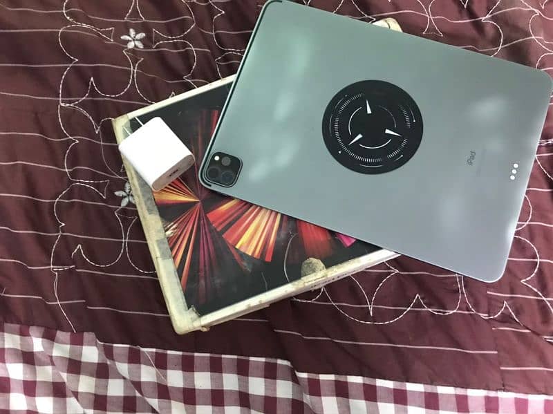 iPad Pro M1 ( Read Add ) 1
