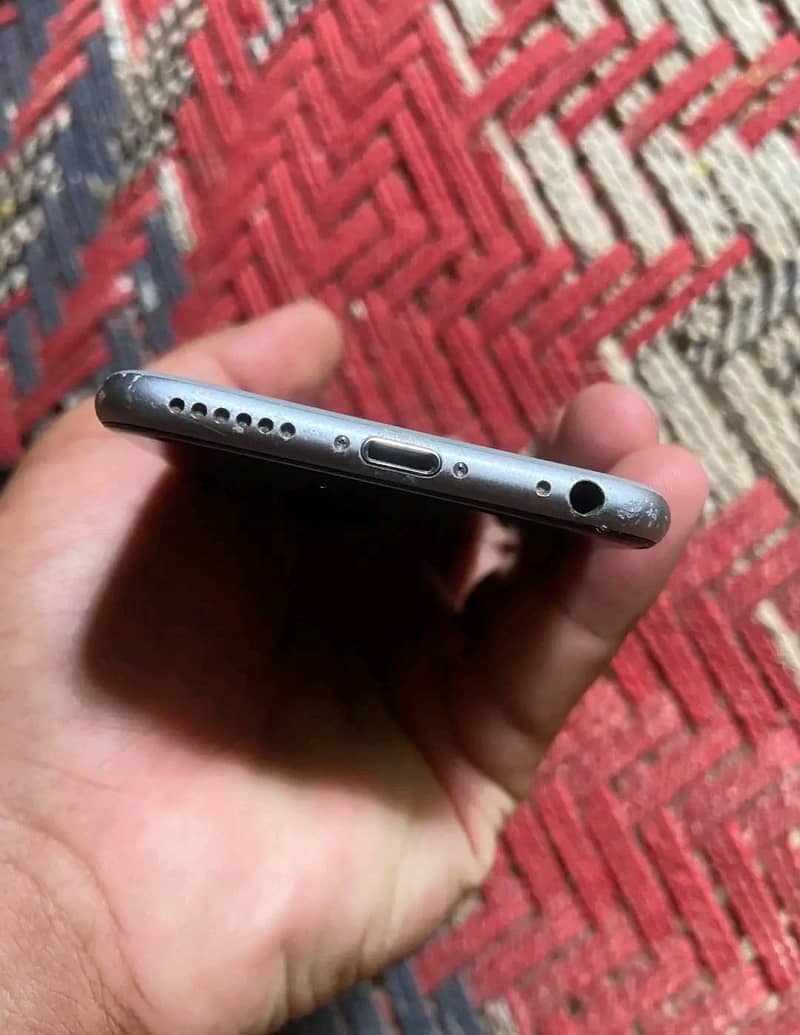 Apple iPhone 6S 2