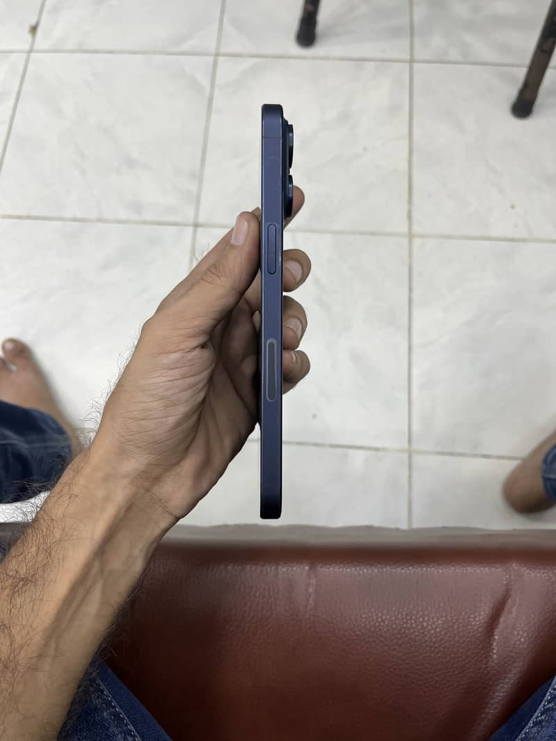 Apple iPhone 15 Pro Max 1