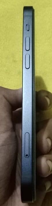 Apple iPhone 12 7