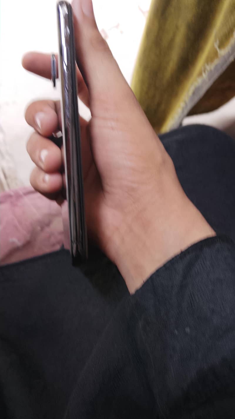 Apple iPhone X 2