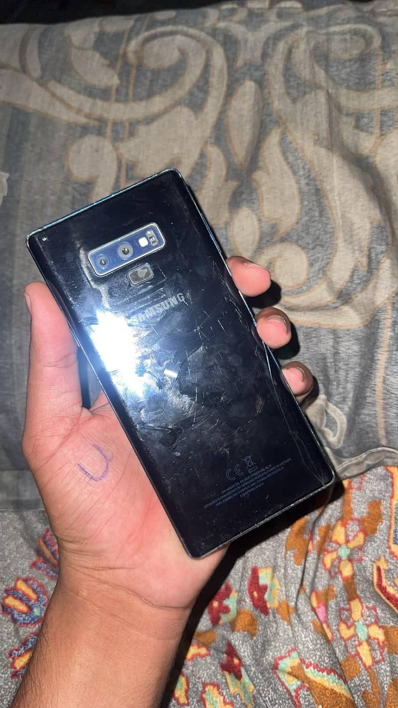 Samsung Mobile Note 9 1