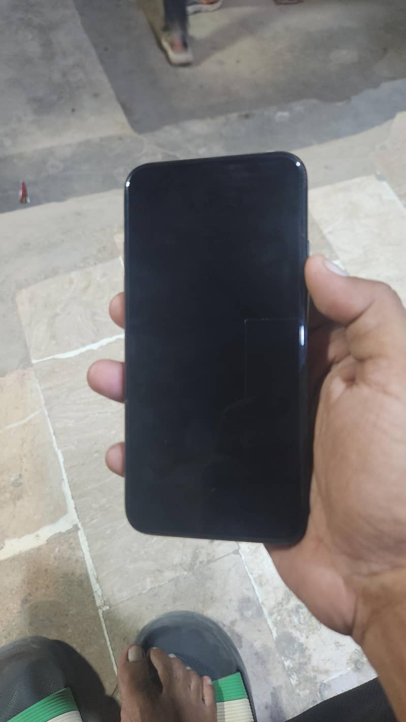 Apple iPhone X 5