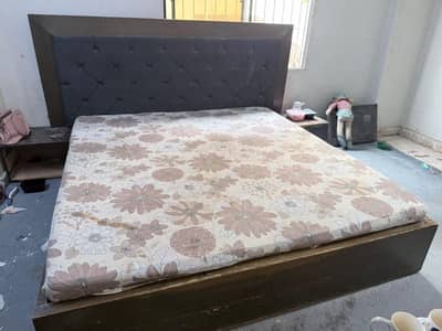 king size bed