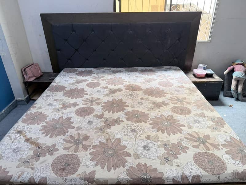 king size bed 3