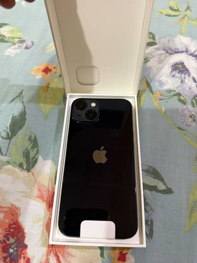 Apple iPhone 13