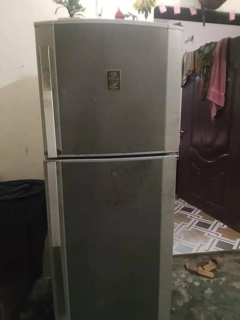 Dawlance fridge 0