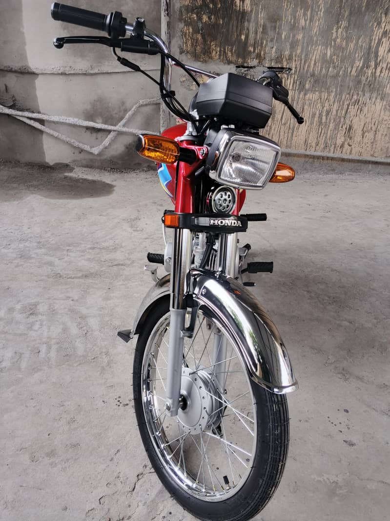 CD 70 2026 model 0