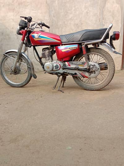 bio is gud condishn sell no 03438528276 watsup p rabta kry