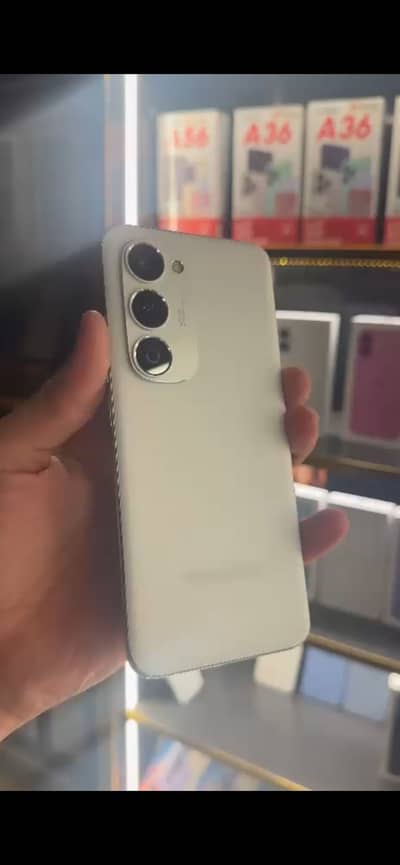 Techno spark 40 pro plus (only box open)