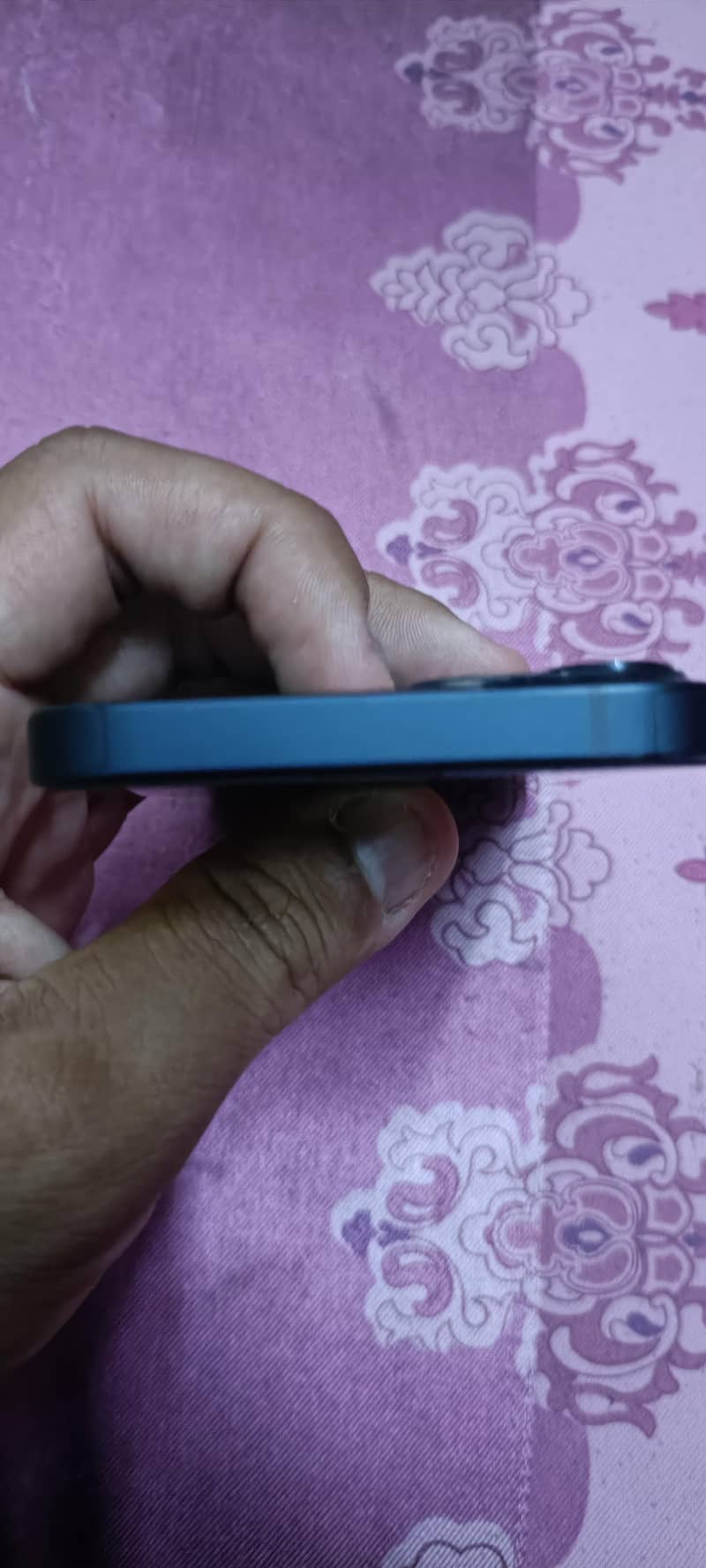 Apple iPhone 13 4