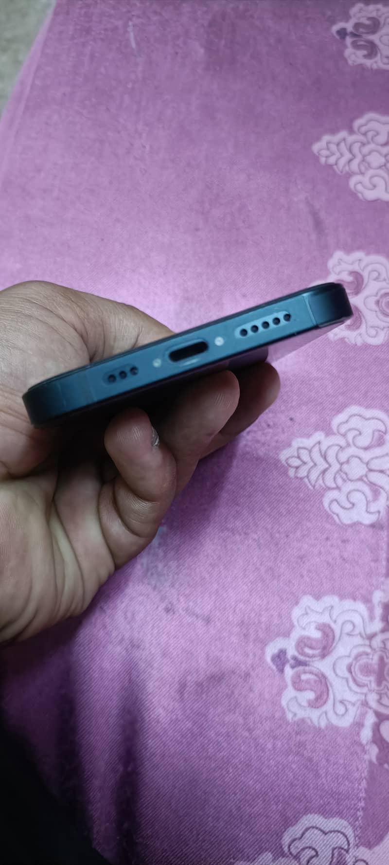 Apple iPhone 13 5