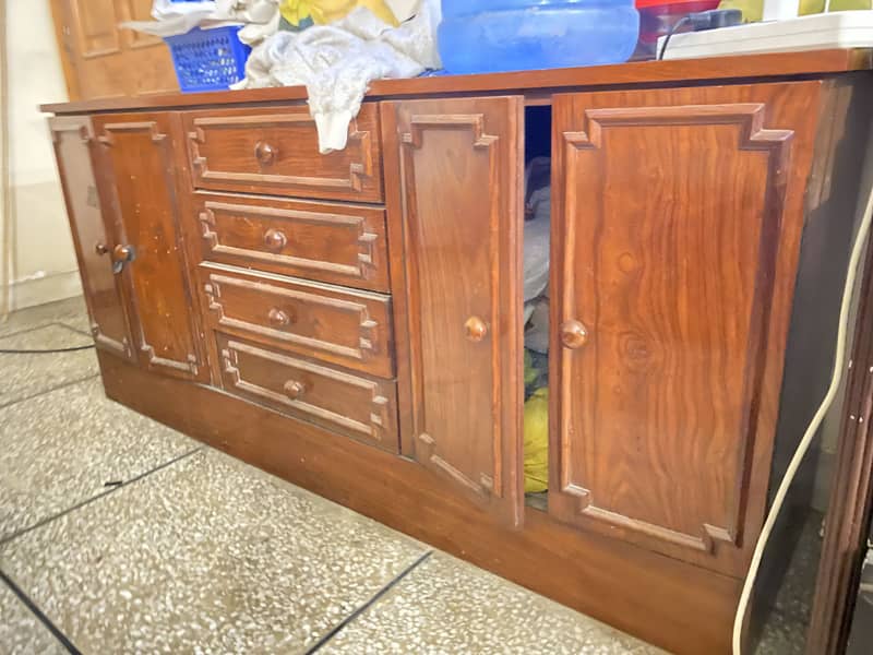 Solid tali wood table 0